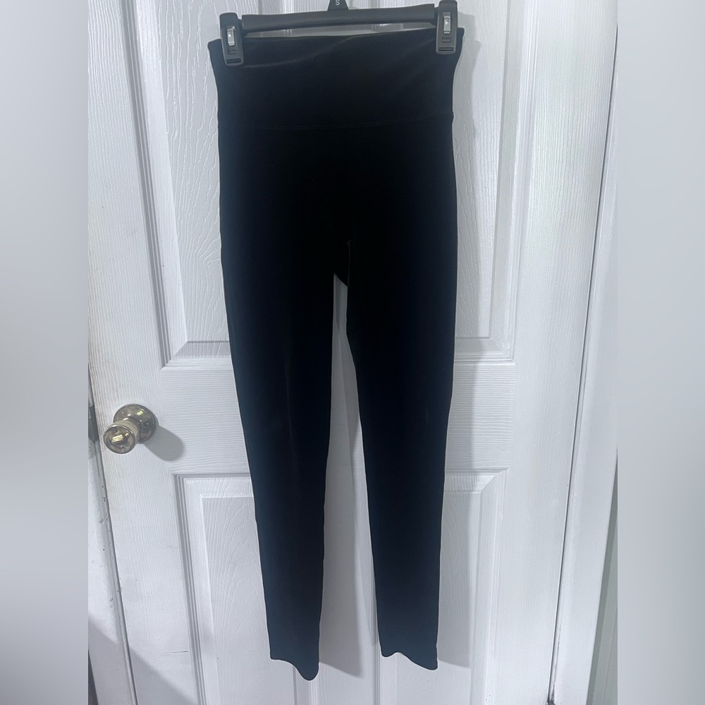 Spanx — Black velour Leggings